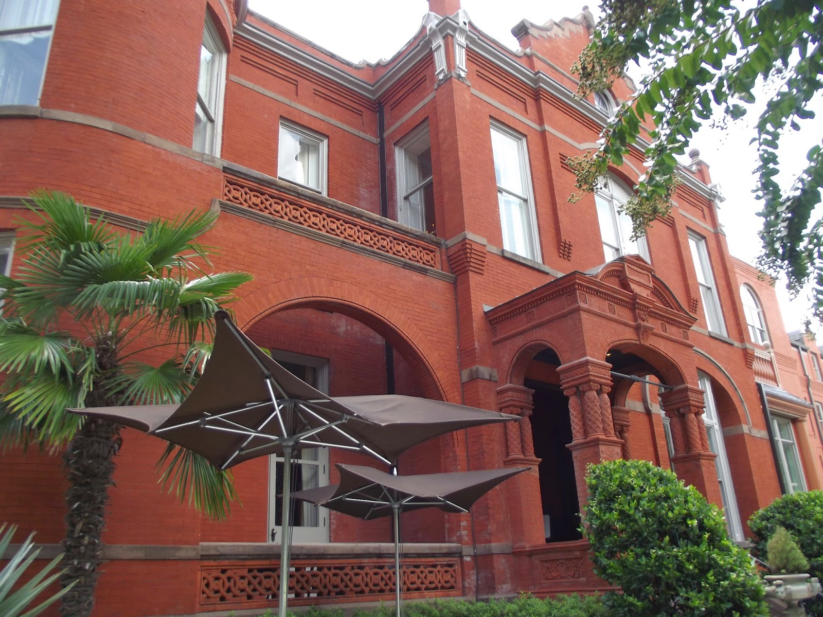 Keeping Track of the Jones' Savannah Tuesday, August 5